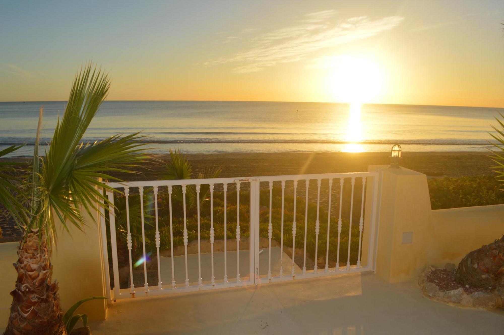 Excepcional Apartamento Amanecer Al Borde De Playa Y Mar, En Chalet Roquetes Alicante Esterno foto