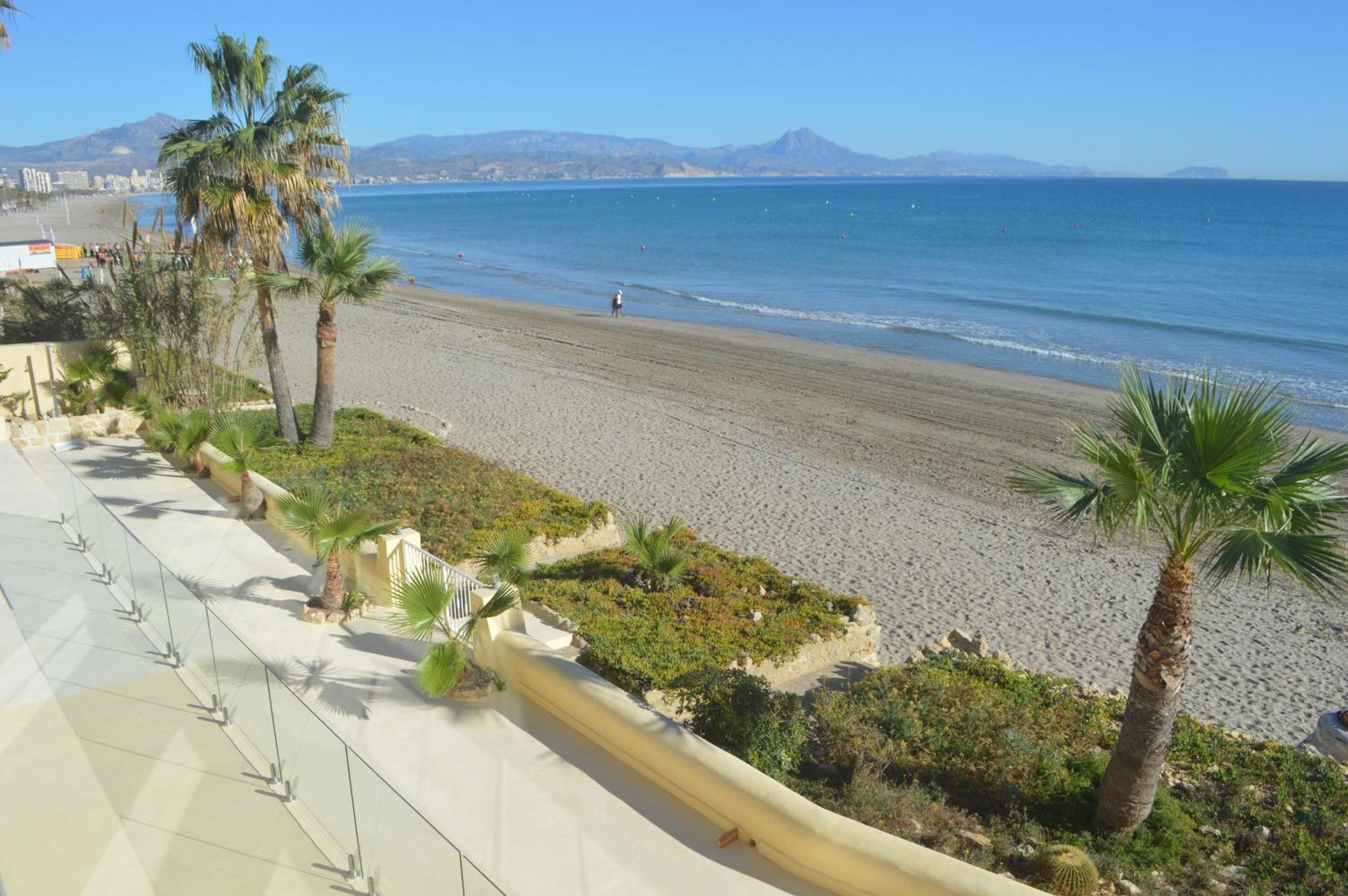 Excepcional Apartamento Amanecer Al Borde De Playa Y Mar, En Chalet Roquetes Alicante Esterno foto